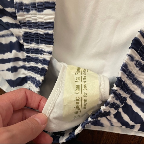 Athleta Wave Break swim short - Picture 8 of 9